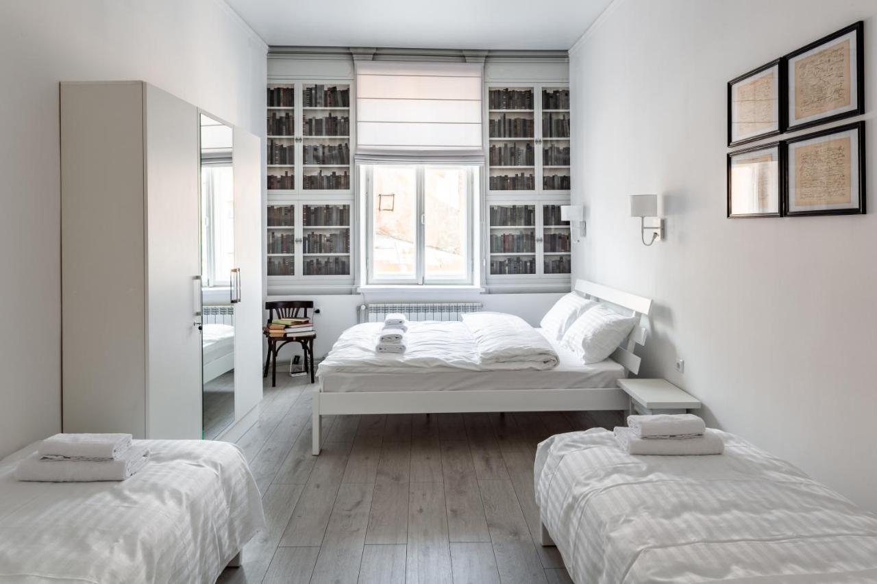 Bookinist Apartment Lviv Luaran gambar