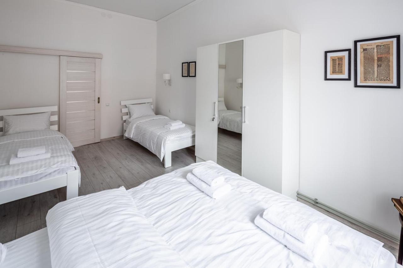Bookinist Apartment Lviv Luaran gambar