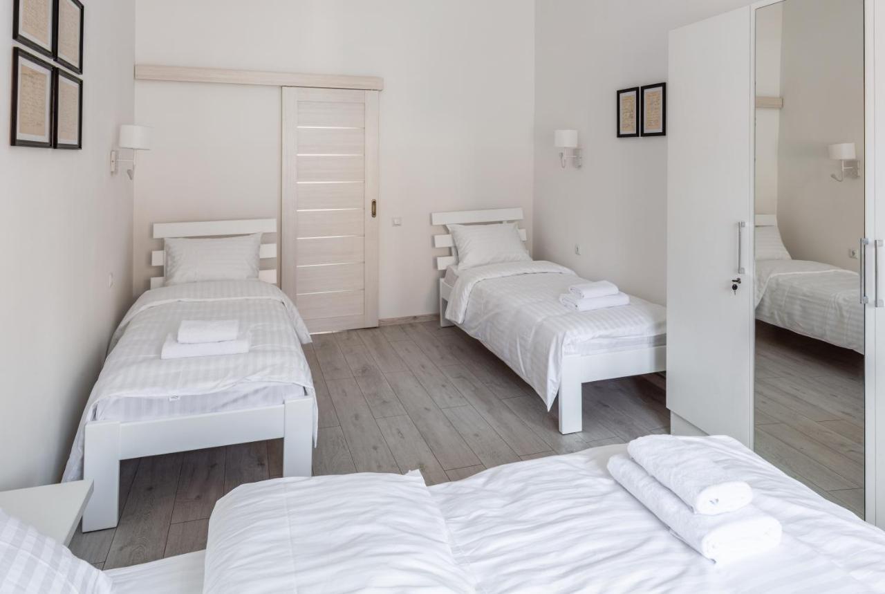 Bookinist Apartment Lviv Luaran gambar